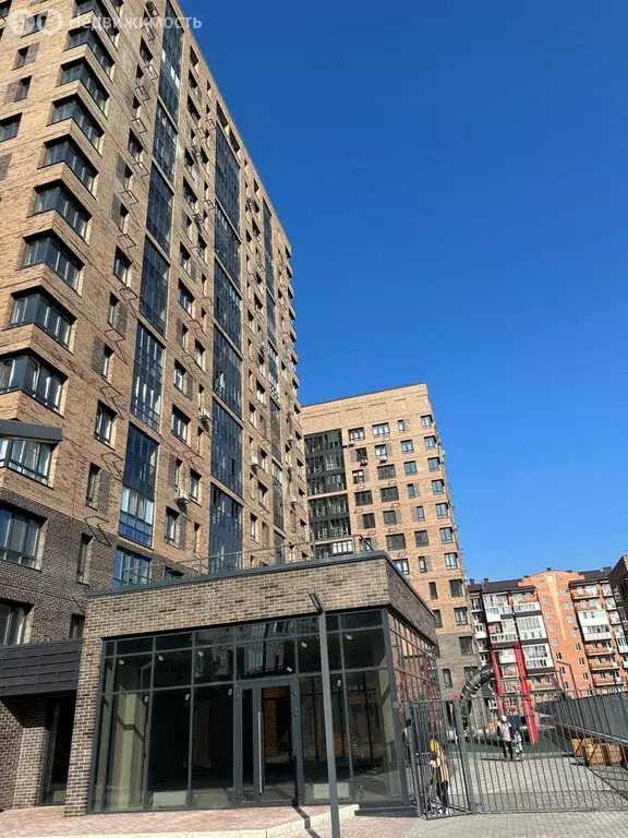 1-комнатная квартира: Абакан, улица Комарова, 7А (39 м) - Фото 0