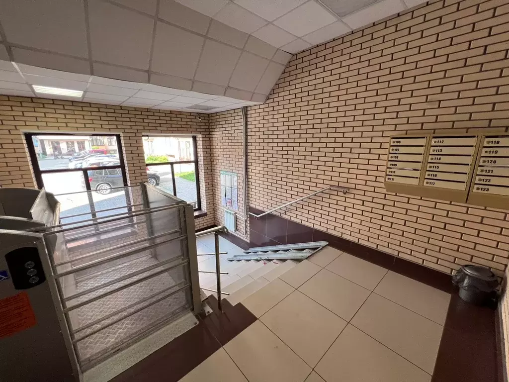 Продаётся 2-к квартира, 76.9 м - Фото 1