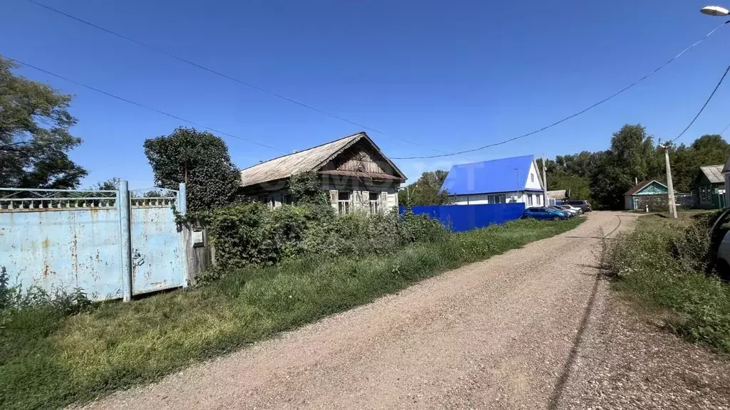 Дом в Оренбургская область, Саракташский район, с. Черкассы ... - Фото 1