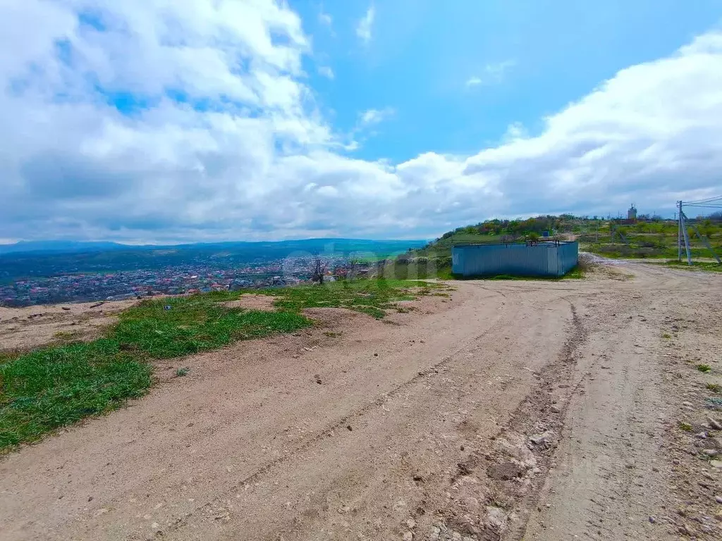 Участок в Крым, Симферополь ул. Генерала Абрамова (8.19 сот.) - Фото 0