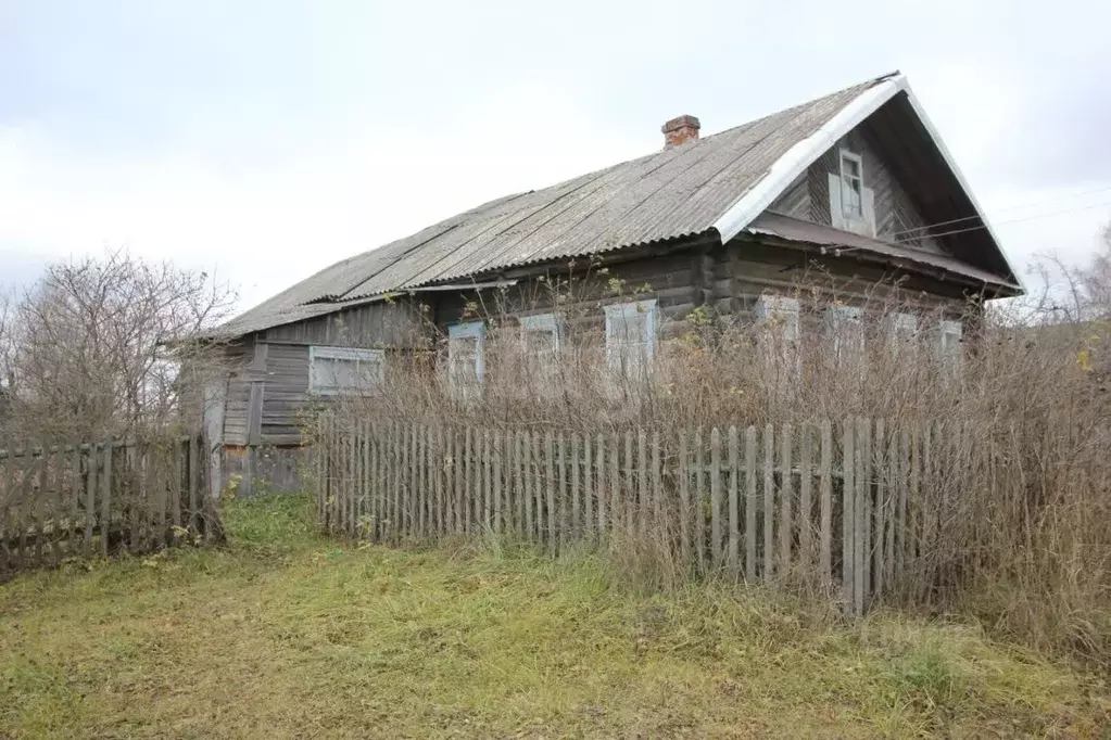 Дом в Вологодская область, Шекснинский муниципальный округ, д. ... - Фото 1