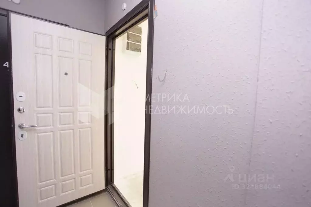 1-к кв. Тюменская область, Тюмень ул. Валентины Трофимовой, 4 (54.0 м) - Фото 1