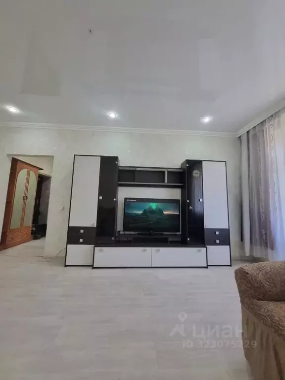 2-к кв. Хакасия, Черногорск ул. Калинина, 10 (57.0 м) - Фото 2