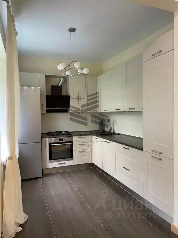 3-к кв. Краснодарский край, Сочи ул. Гагарина, 7 (80.0 м) - Фото 0
