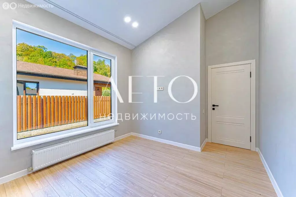 Дом в микрорайон Нижняя Хобза, Нижнехобзинская улица, 21 (110 м) - Фото 1