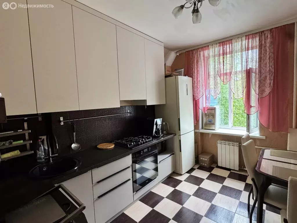 2-комнатная квартира: Екатеринбург, улица Грибоедова, 27 (58 м) - Фото 1