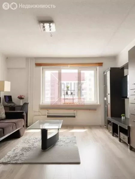 1-комнатная квартира: Калининград, улица Олега Кошевого, 1 (37.4 м) - Фото 1