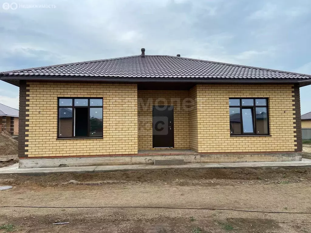 Дом в Оренбургская область, село Илек (105 м) - Фото 0