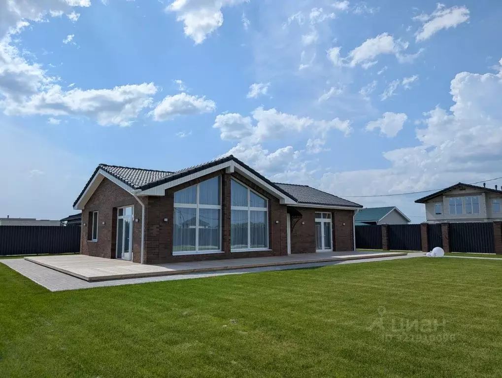 Коттедж в Ленинградская область, Гатчинский муниципальный округ, д. ... - Фото 2