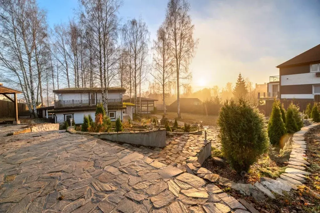 Дом в Ленинградская область, Всеволожский район, Бугровское городское ... - Фото 1