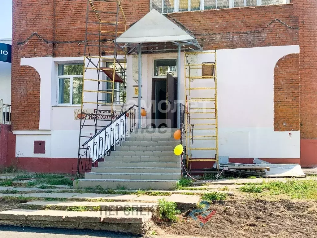 Помещение свободного назначения в Чувашия, Чебоксары бул. Юности, 2 ... - Фото 1