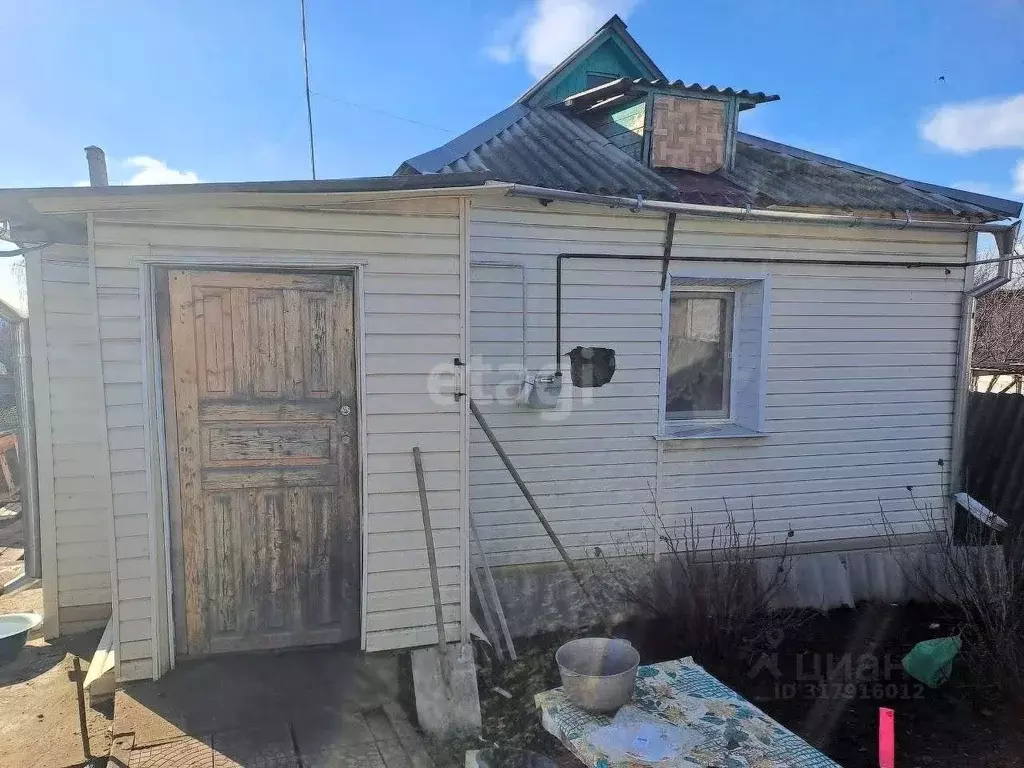 Дом в Белгородская область, Валуйки ул. Полегина, 24А (37 м) - Фото 0