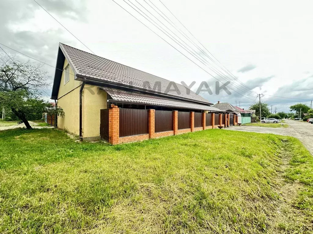 Дом в Адыгея, Майкоп городской округ, пос. Западный ул. Рабочая, 35 ... - Фото 1