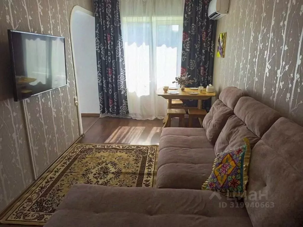 2-к кв. Приморский край, Владивосток ул. Кирова, 24 (46.0 м) - Фото 1
