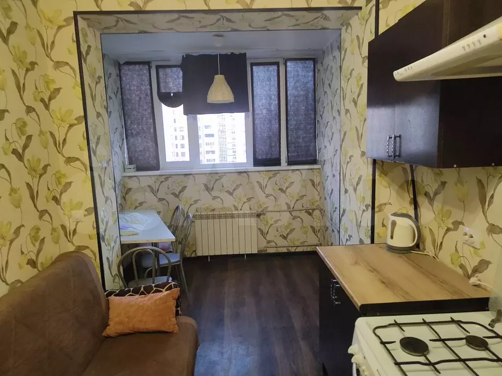 1-к. квартира, 36 м, 4/6 эт. - Фото 1