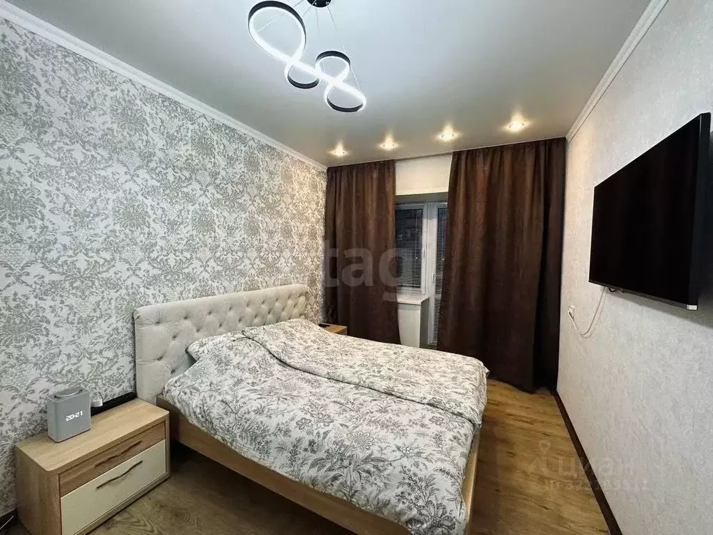 2-к кв. Курская область, Курск просп. Хрущева, 24 (55.0 м) - Фото 0