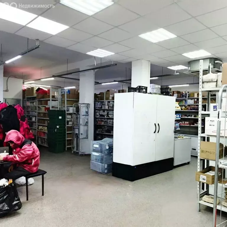 Торговая площадь (228 м) - Фото 1