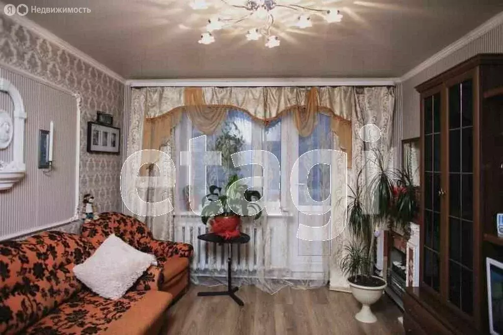 2-комнатная квартира: Вологда, улица Пугачёва, 81 (50 м) - Фото 1