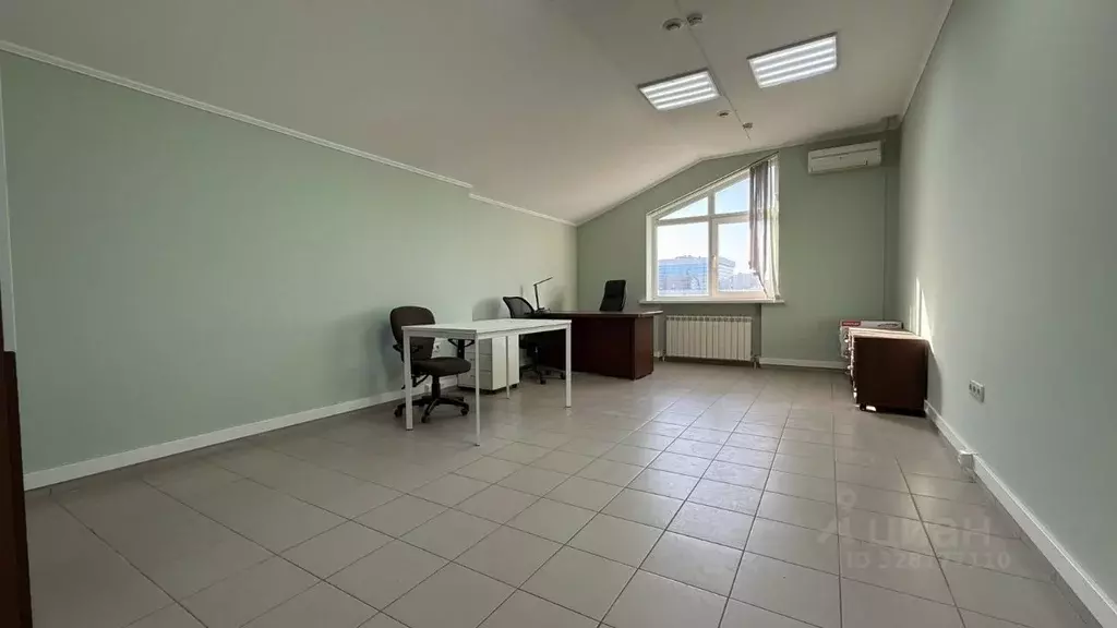 Офис в Краснодарский край, Краснодар ул. Красных Партизан, 106 (200 м) - Фото 1