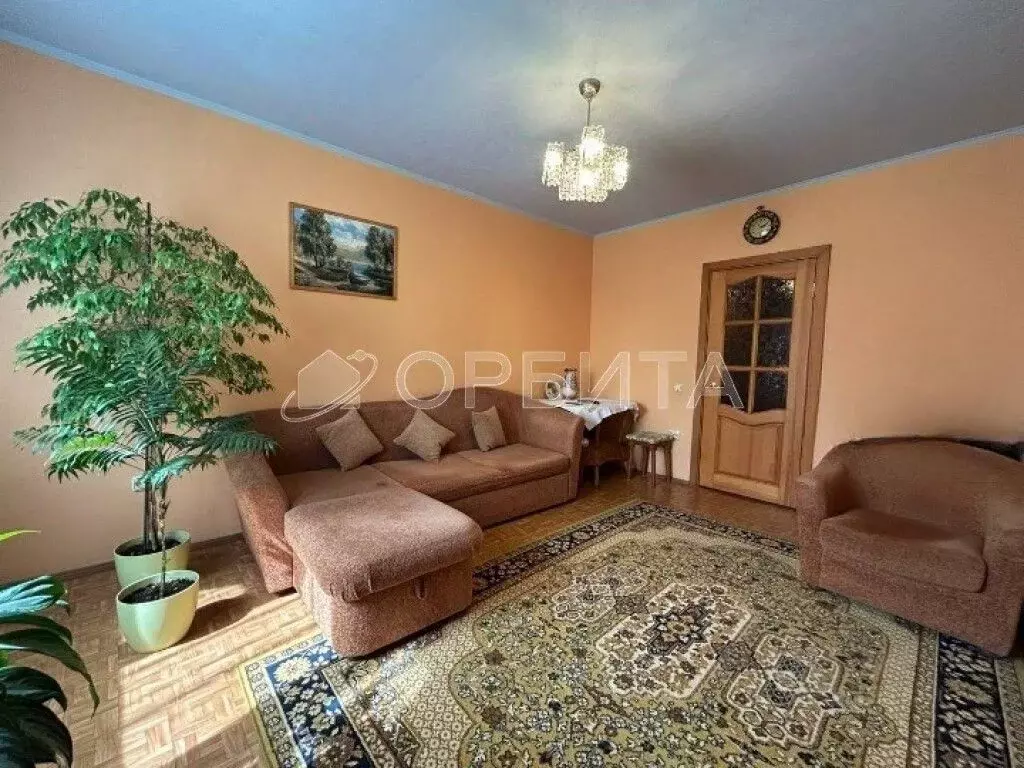 3-к кв. Тюменская область, Тюмень ул. Щербакова, 86А (66.7 м) - Фото 1