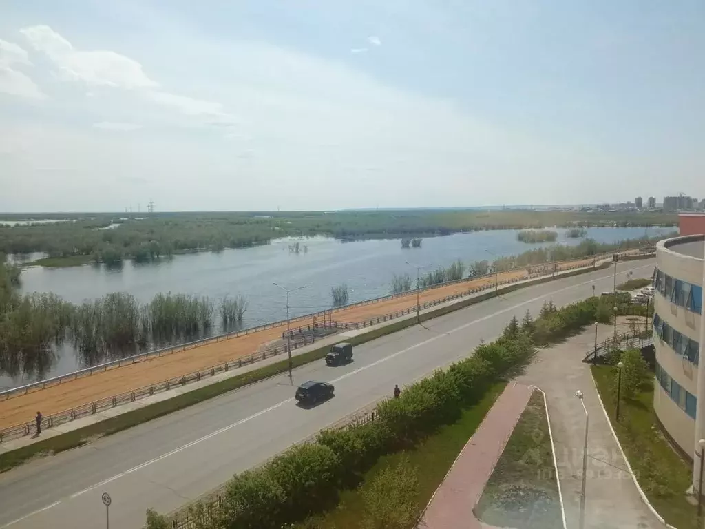 3-к кв. Саха (Якутия), Якутск ул. Чернышевского, 4/1 (72.0 м) - Фото 0