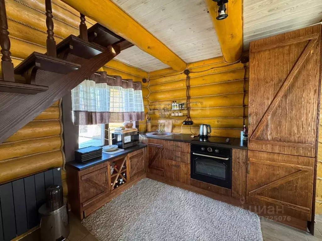 Дом в Оренбургская область, Оренбургский район, с. Нежинка Овражная ... - Фото 1