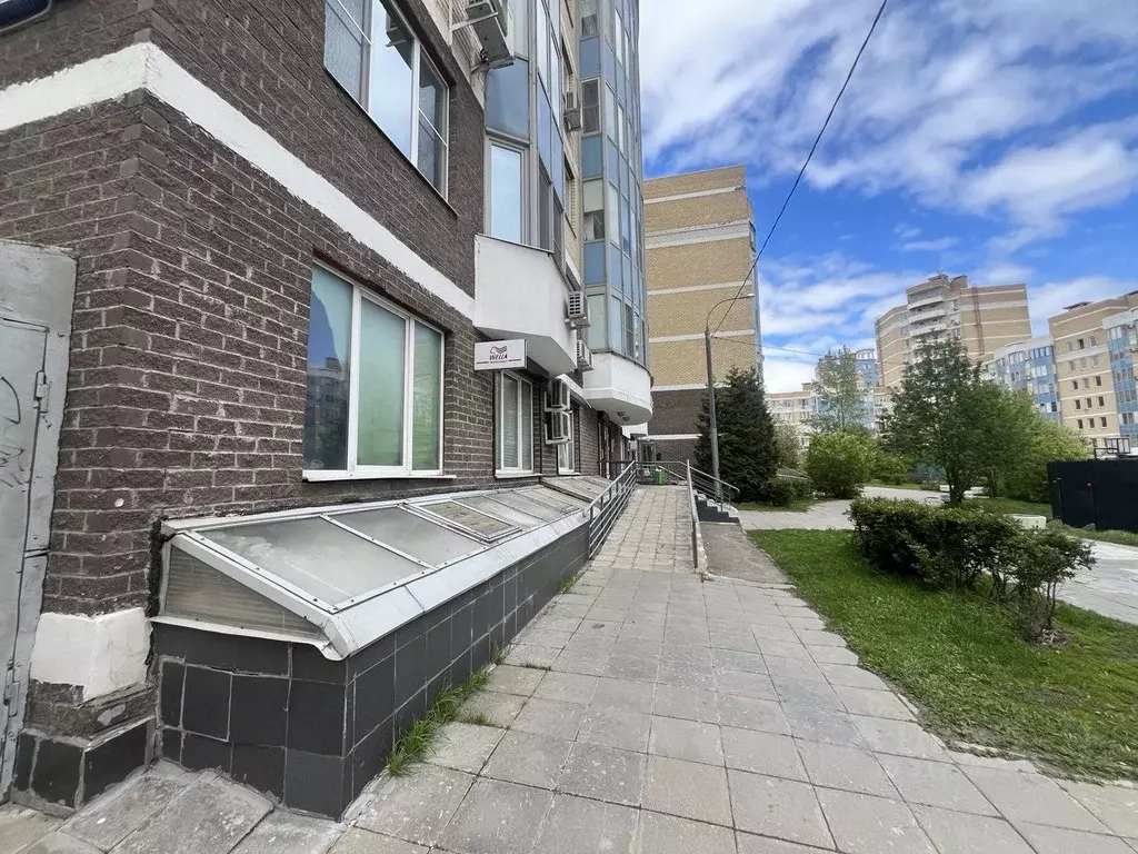Помещение свободного назначения в Москва Родионовская ул., 12к1 (132 ... - Фото 1