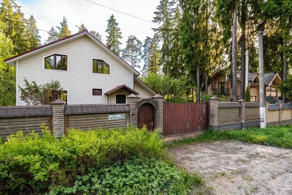 Дом в Ленинградская область, Всеволожск Павловская ул., 25 (300 м) - Фото 1