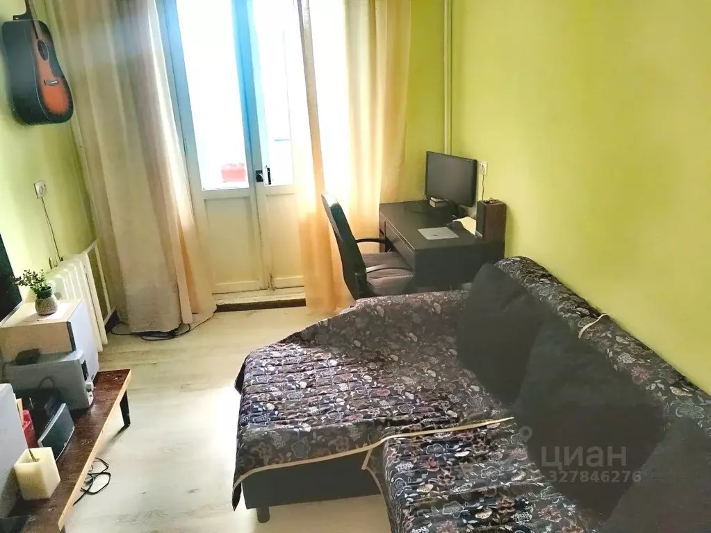 Комната Новосибирская область, Новосибирск Весенняя ул., 18 - Фото 2