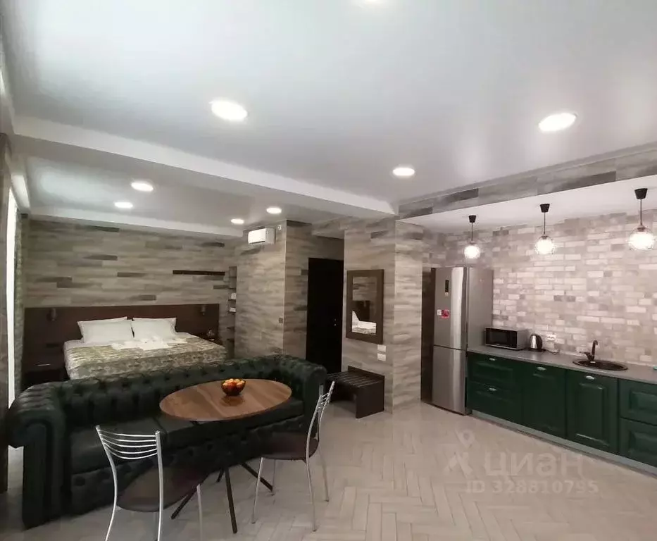 Комната Краснодарский край, Сочи Адлер жилрайон, ул. Известинская, 6А - Фото 1