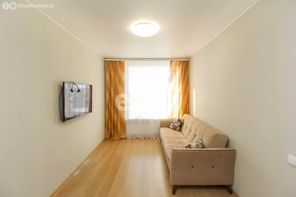 1-комнатная квартира: Тюмень, улица Тимофея Чаркова, 28 (35.5 м) - Фото 2