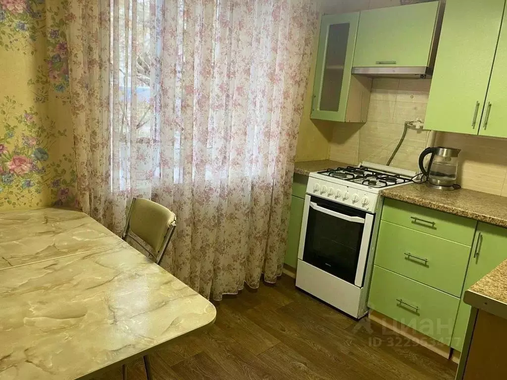 3-к кв. Белгородская область, Старый Оскол Приборостроитель мкр, 14 ... - Фото 1