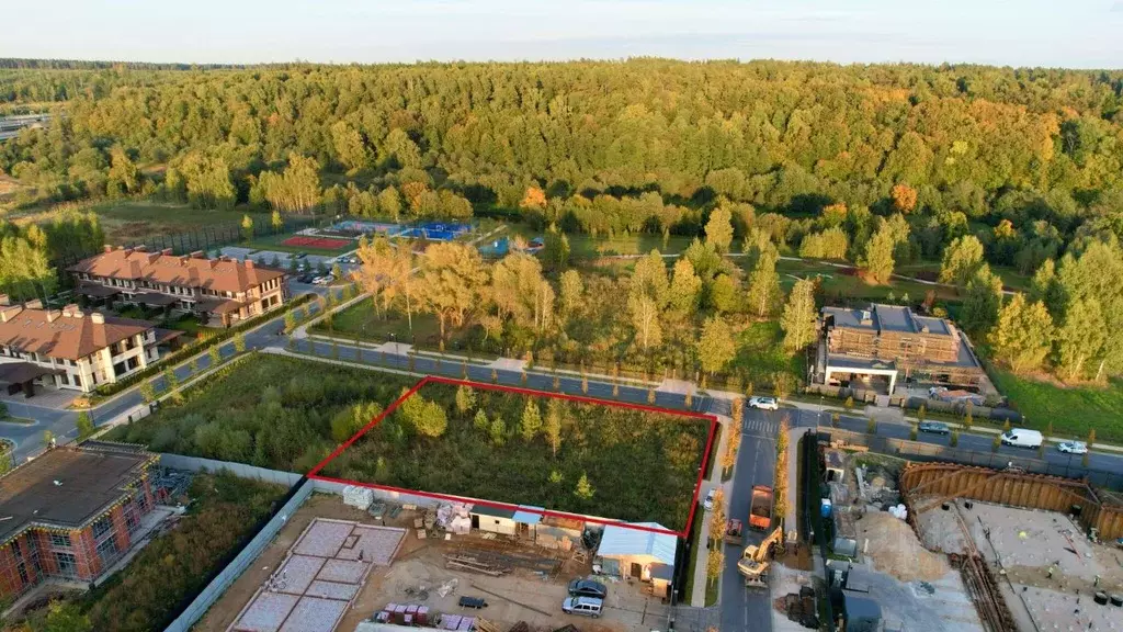 Участок в Московская область, Красногорск городской округ, д. ... - Фото 1