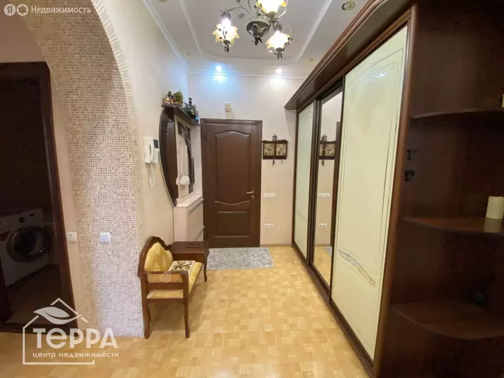 3-комнатная квартира: Евпатория, улица Сытникова, 4А (101.8 м) - Фото 1