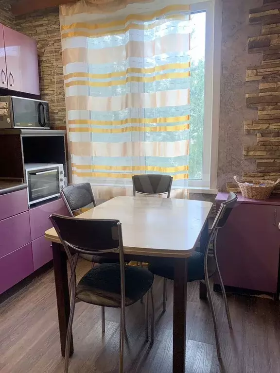 3-к. квартира, 60 м, 4/9 эт. - Фото 1