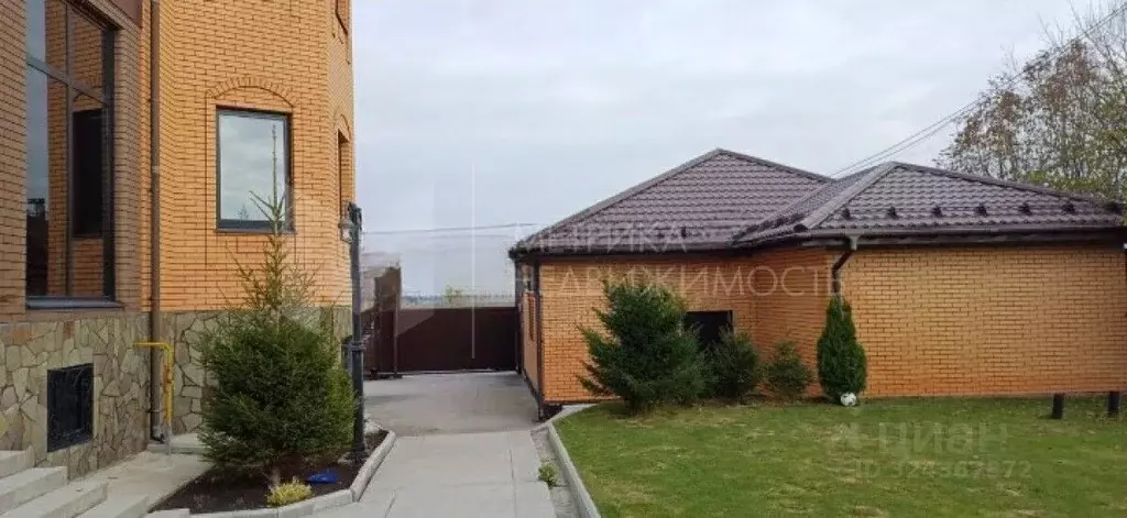 Коттедж в Тюменская область, Тюмень Калининская ул. (363 м) - Фото 1