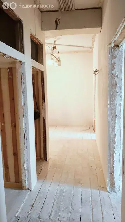 3-комнатная квартира: Саратов, проспект Энтузиастов, 22 (83.5 м) - Фото 1