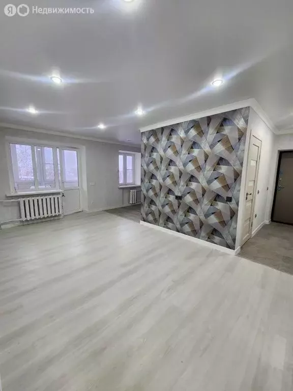 3-комнатная квартира: Ставрополь, Ленинский район, микрорайон № 8, ... - Фото 1