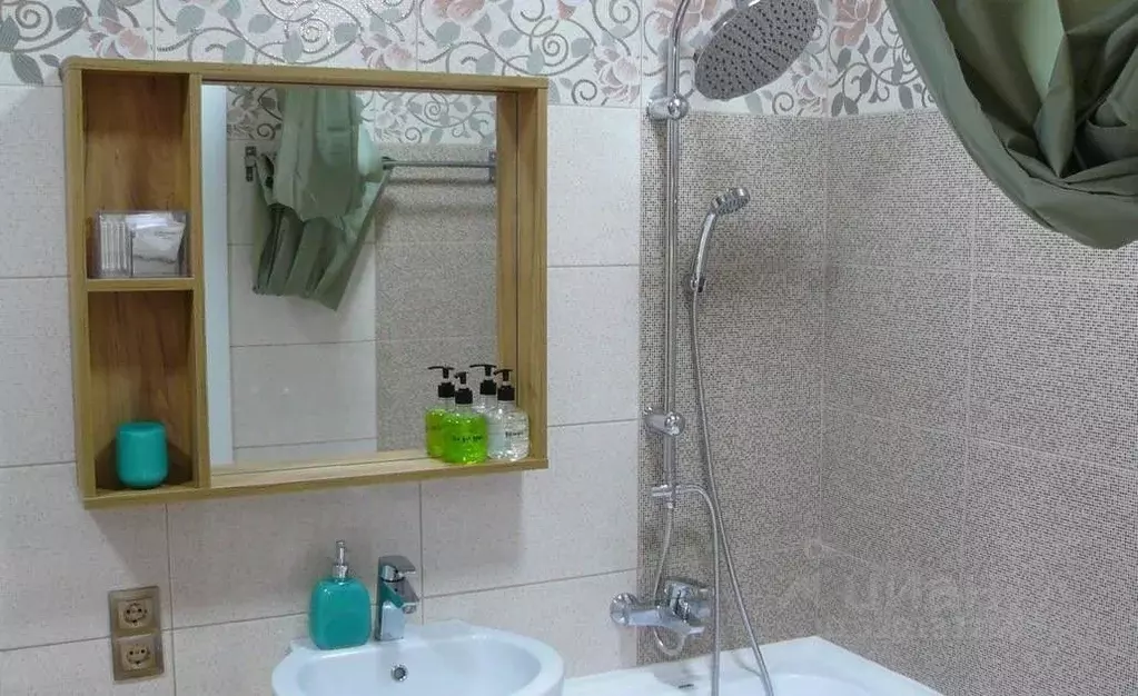 2-к кв. Алтайский край, Барнаул ул. 65 лет Победы, 41 (65.0 м) - Фото 2