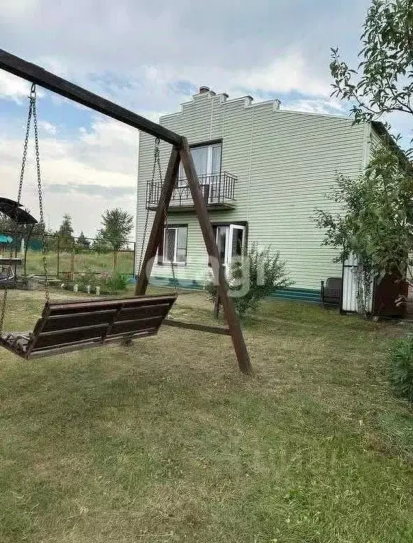 Дом в Белгородская область, Старооскольский городской округ, с. ... - Фото 1