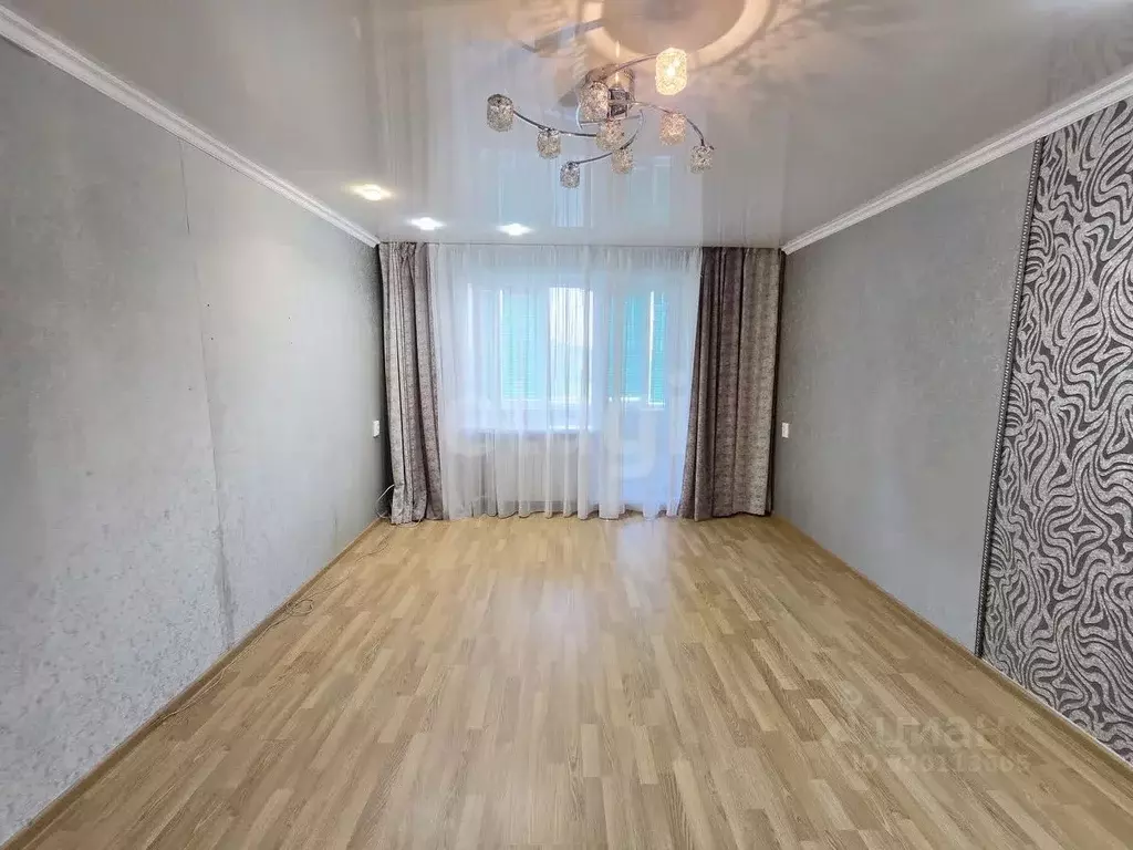 3-к кв. Белгородская область, Валуйки ул. Пархоменко, 26 (58.8 м) - Фото 0