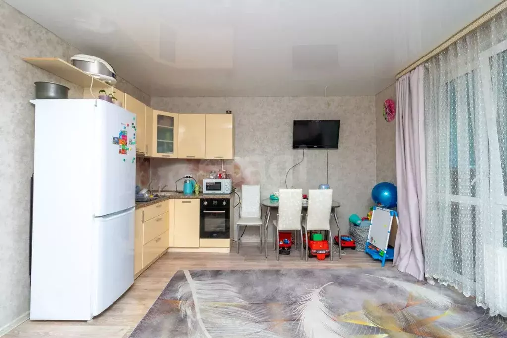 Студия Тюменская область, Тюмень Мелиораторов мкр, ул. Голышева, 10 ... - Фото 0