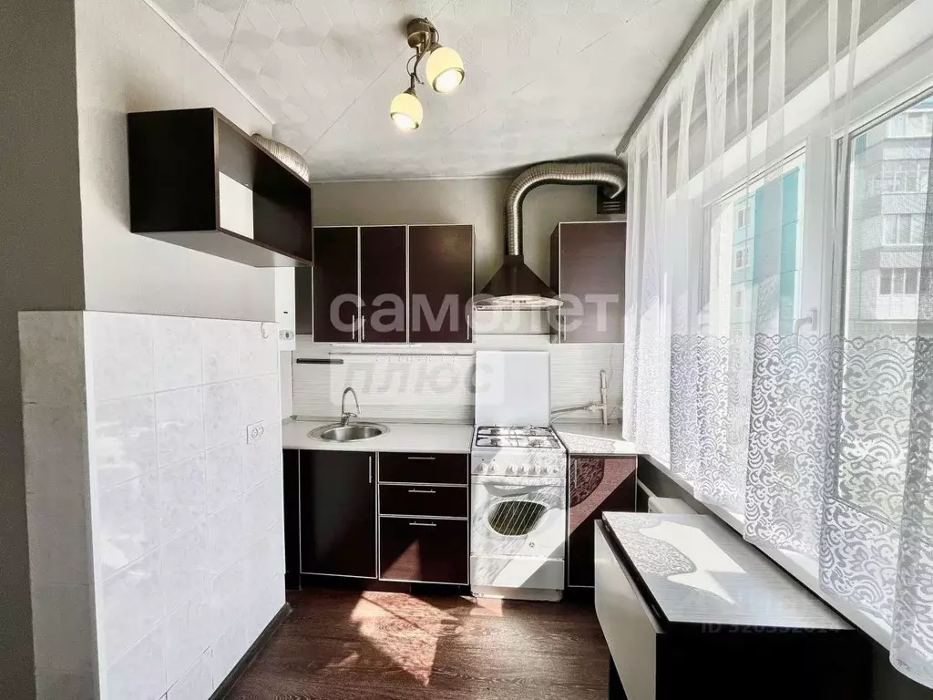 3-к кв. Ульяновская область, Ульяновск просп. Гая, 47А (48.0 м) - Фото 0