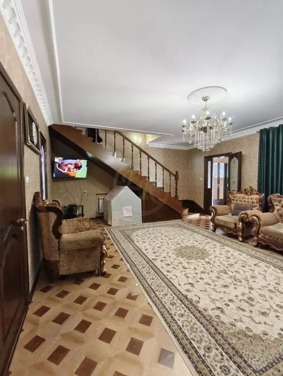 Дом в Карачаево-Черкесия, Черкесск Липовый пер., 22 (250 м) - Фото 2