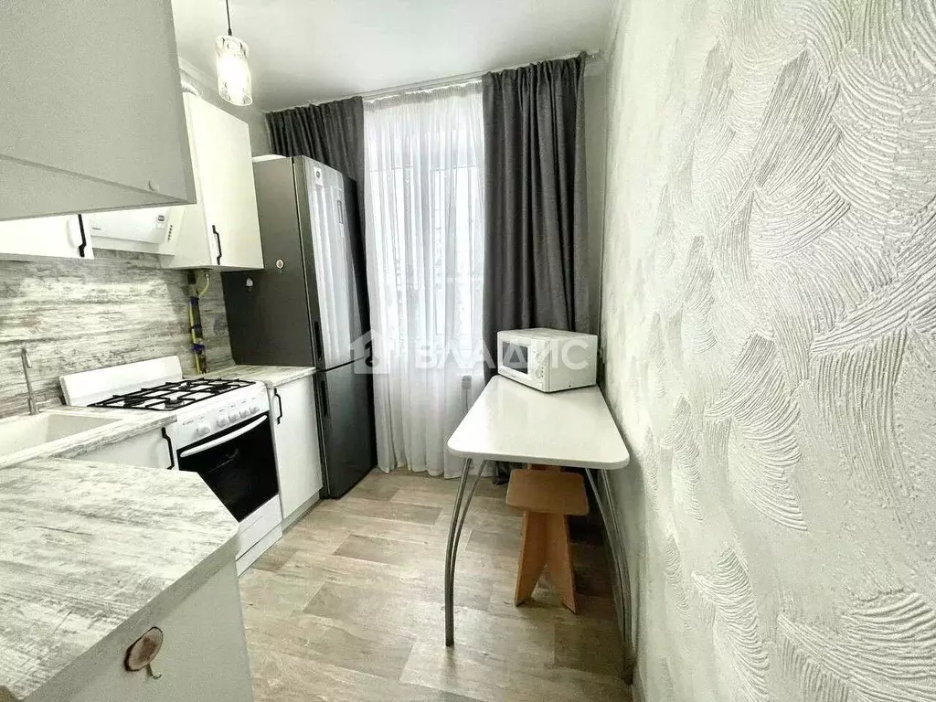 3-к кв. Белгородская область, Белгород ул. 5 Августа, 30 (47.1 м) - Фото 2