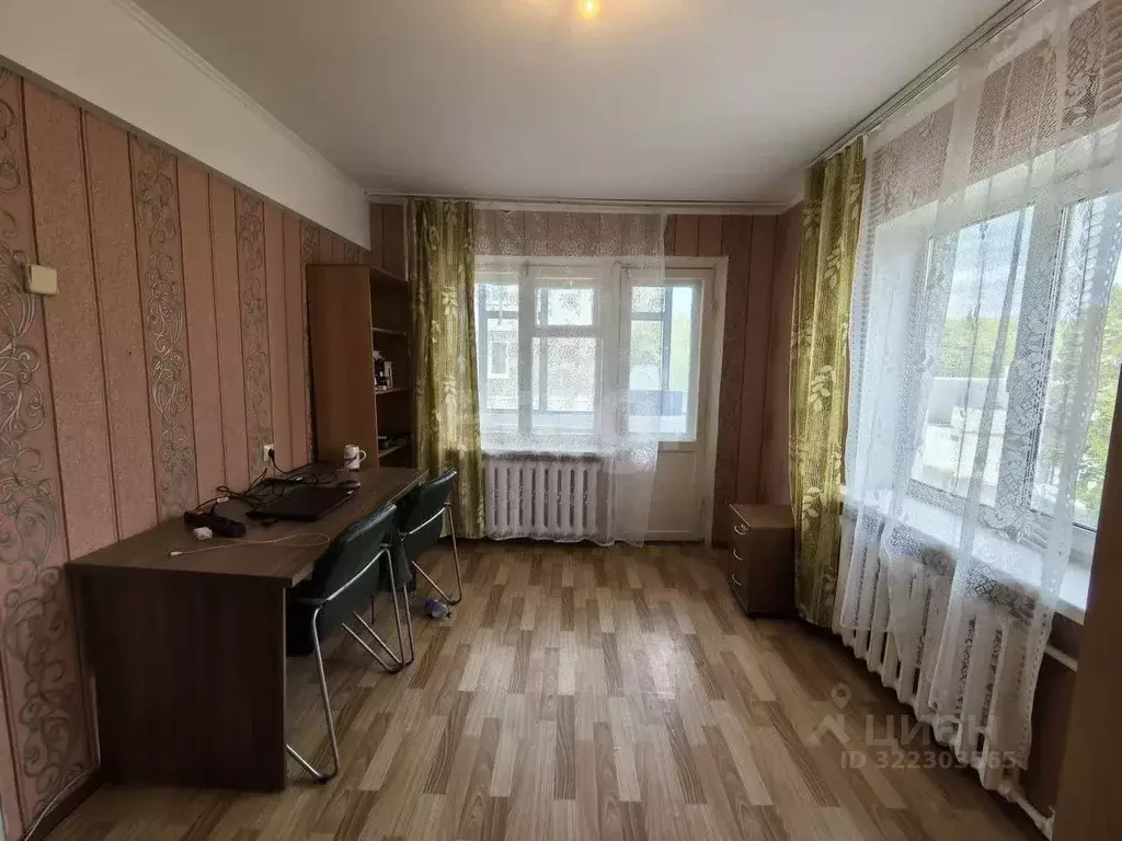 1-к кв. Брянская область, Брянск ул. Молодой Гвардии, 83 (30.7 м) - Фото 2