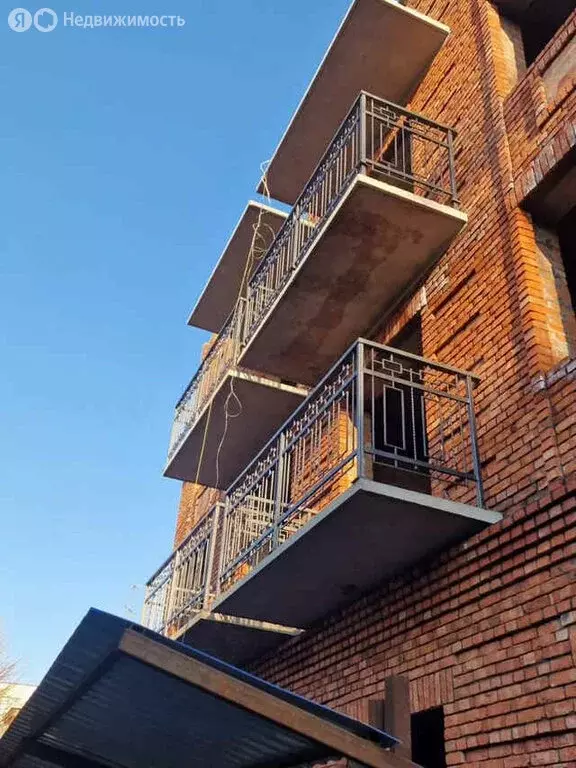 3-комнатная квартира: Таганрог, Мечниковский переулок, 15А (71 м) - Фото 1