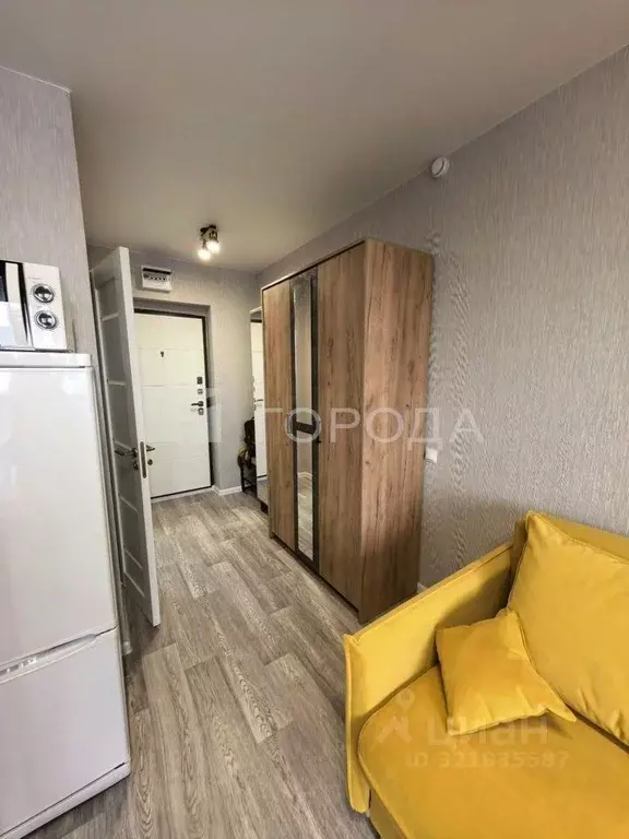 Студия Новосибирская область, Новосибирск Спортивная ул., 43 (18.0 м) - Фото 1