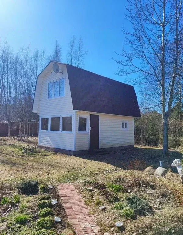 Дом в Ленинградская область, Выборгский район, Рощинское городское ... - Фото 1