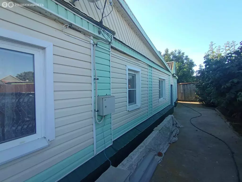 Дом в Икрянинский район, село Трудфронт (69 м) - Фото 2